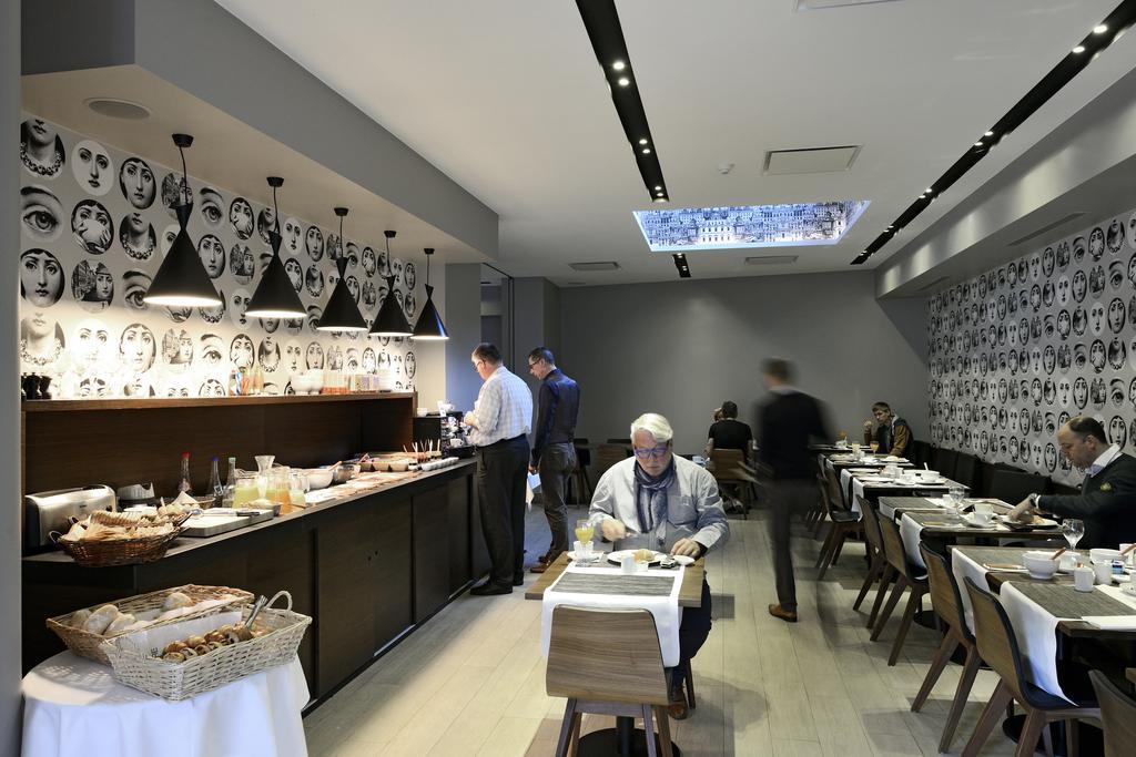 Square Hotel Кортрейк Экстерьер фото